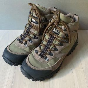 Merrell REI Monarch hiking boots